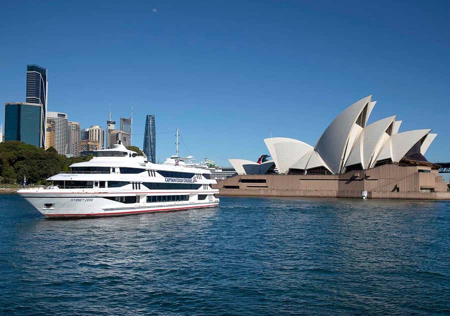 Sydney: Relaxing High Tea Cruise on Sydney Harbour - Choosing a seat for the best view