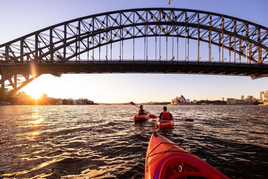 Sydney: Sunrise Kayak, Opera House & Under Harbour Bridge - Paddling across the harbour before the city wakes