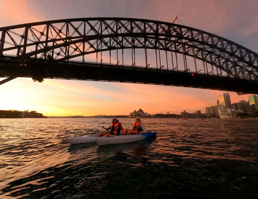 Sydney: Sunset Kayak - Opera & Harbour Bridge Tour (5p. max) - Meeting at Lavender Bay and getting ready