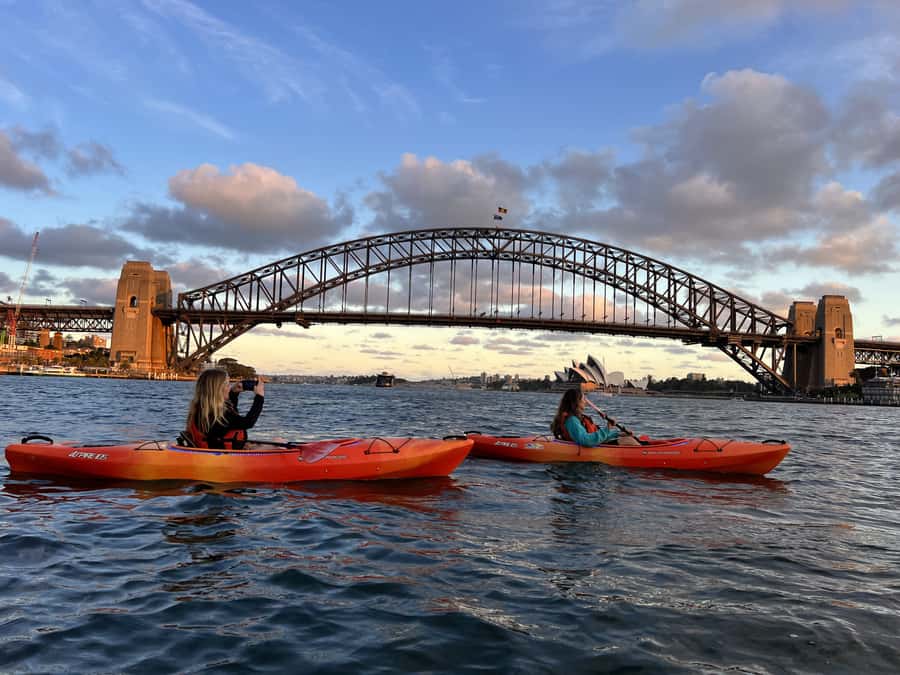 Sydney: Sunset Kayak Tour on Sydney Harbour - Safety instruction before the 90-minute paddle