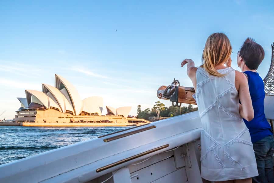 Sydney: Tall Ship Harbour Twilight Dinner Cruise - Meeting the ship at Campbell’s Cove