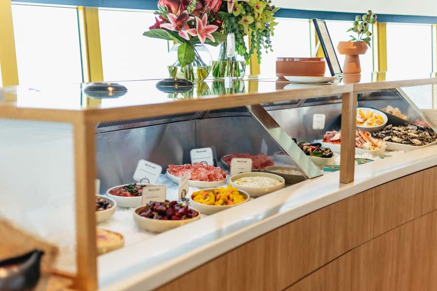 Sydney: Unlimited Skyfeast at Sydney Tower - What reaches the buffet