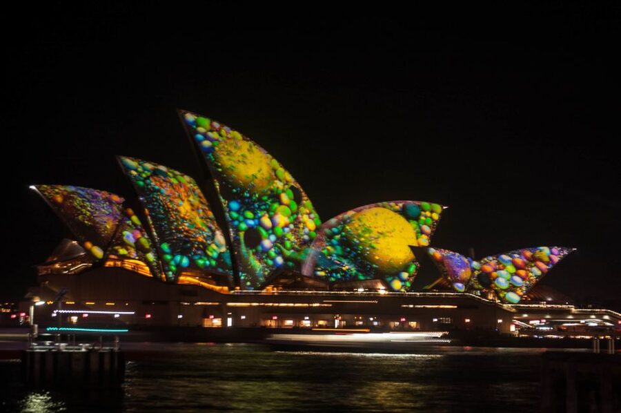 Sydney: Vivid Festival of Light Harbor Cruise with Dinner - Indoor comfort, outdoor photographs, and cold nights