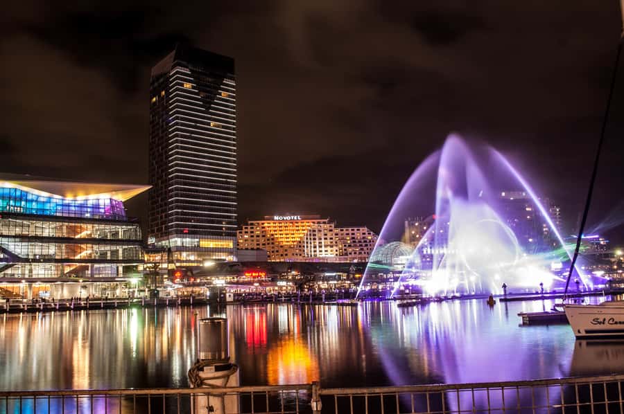Sydney: Vivid Festival of Light Harbor Cruise with Dinner - What the 90-minute cruise feels like