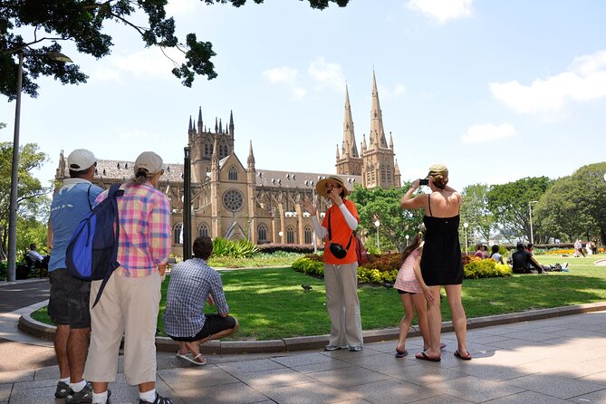 Sydney Walking Tour including The Rocks (small group) - Queen’s Square and Macquarie Street explain who held power