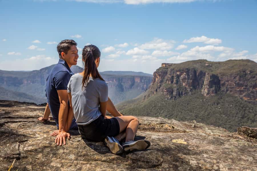 Sydney: Waterfall Bushwalk and Blue Mountain Sunset Day Trip - Why the late Blue Mountains schedule works
