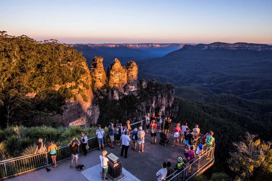 Sydney: Waterfall Bushwalk and Blue Mountain Sunset Day Trip - Coach comfort, group rhythm, and guiding