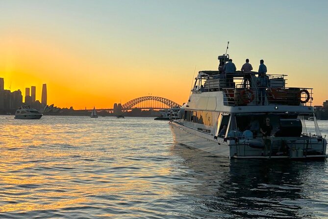 Twilight Treasures Sunset Sydney Harbour Cruise - Fleetwing II and the small-boat advantage